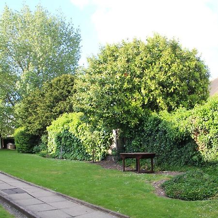 Beautiful Double Bedroom Edgware Exteriör bild