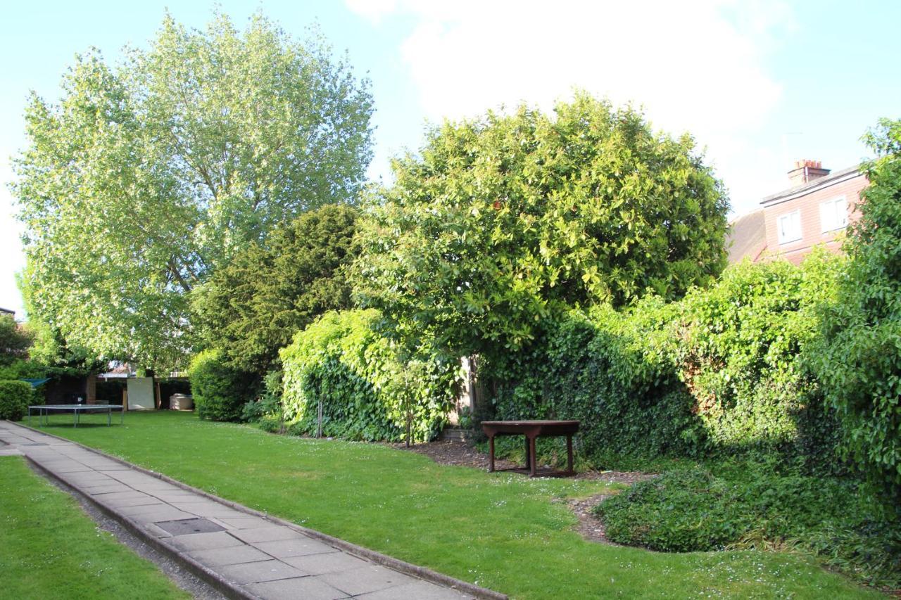 Beautiful Double Bedroom Edgware Exteriör bild