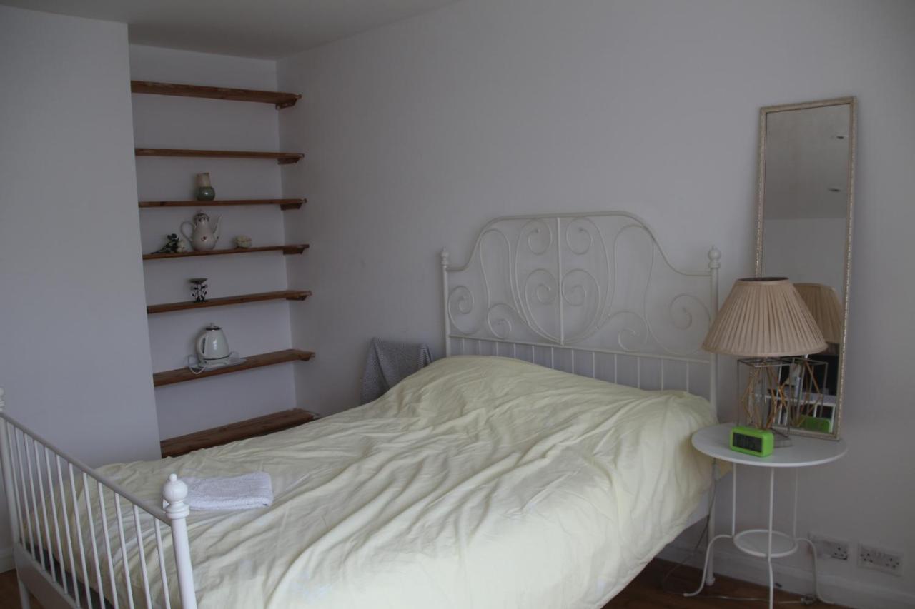 Beautiful Double Bedroom Edgware Exteriör bild